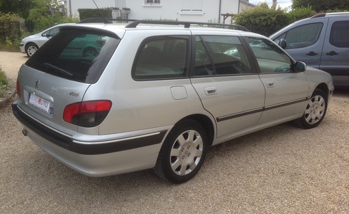 Peugeot 406 2.0 HDI 110 furio 2004 - vue 4