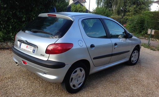 Peugeot 206 1.4 xt 2002 - vue 4
