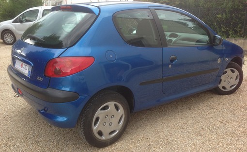 Peugeot 206 1.4 generation 2008 - vue 3