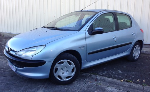 Peugeot 206 1.4 xt 2003 - vue 4