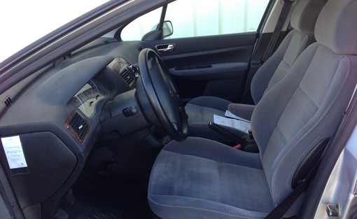 Peugeot 307 1.6 110 xt 2001 - vue 6