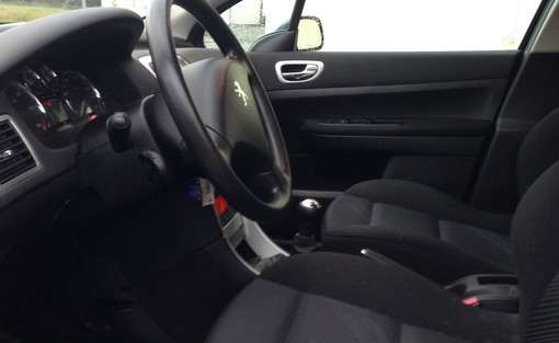 Peugeot 307 1.6 HDI 110Break 2006 - vue 8