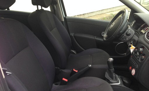 Renault Clio 3 1.5 DCI 70 Expression 2009 - vue 6