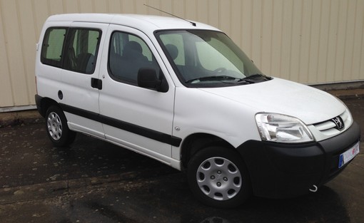 Peugeot Partner 1.6 HDI 75 2009 - vue 2