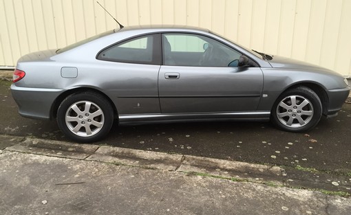 Peugeot 406 Coupe 2.2 136 HDI 2003 - vue 3