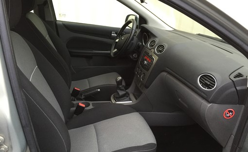 Ford Focus SW 1.6 TDCI 90 Ch Econetic 2010 - vue 6