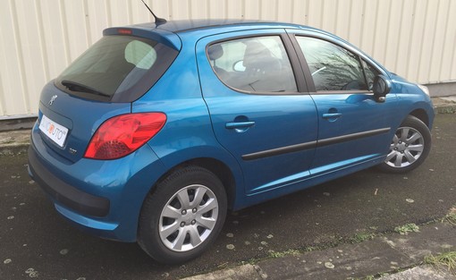 Peugeot 207 1.4 Hdt Trendy 2009 - vue 3