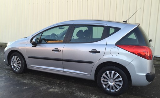 Peugeot 207 SW 1.6 HDI 90 2008 - vue 3