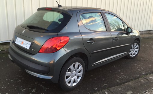 Peugeot 207 1.4 Urban 2008 - vue 3