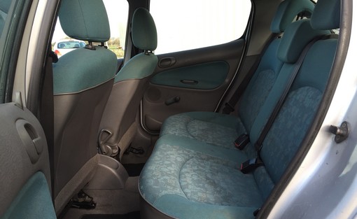 Peugeot 206 1.4 2000 - vue 6