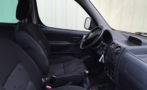 Peugeot Partner 1.4 2008 - vue 4