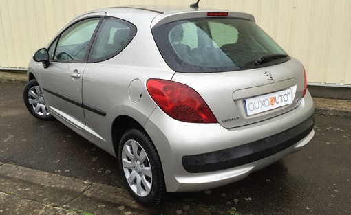 Peugeot 207 1.4 90 Ch 2007 - vue 2