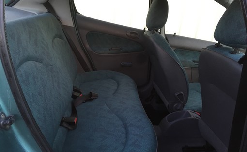 Peugeot 206+ 1.1 2001 - vue 5