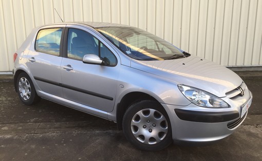 Peugeot 307 1.6 110 2004 - vue 3