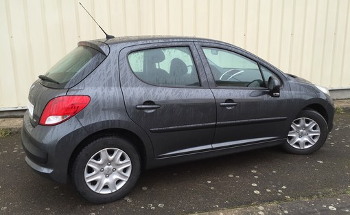 Peugeot 207 1.4 HDI Urban 2010 - vue 2