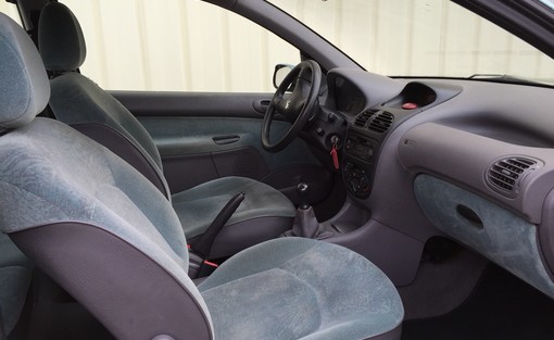 Peugeot 206 1.1 Xt 1999 - vue 4