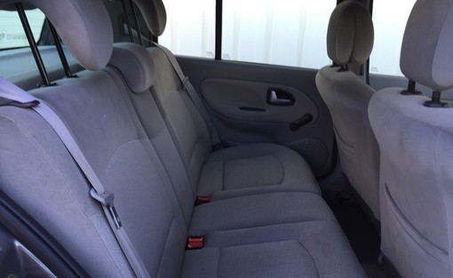 Renault Clio 1.4 16V Privilége 2001 - vue 6