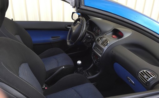 Peugeot 206 Cc 1.6 2003 - vue 4