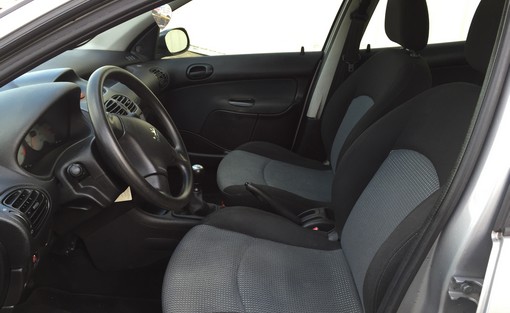 Peugeot 206 1.4 2003 - vue 4