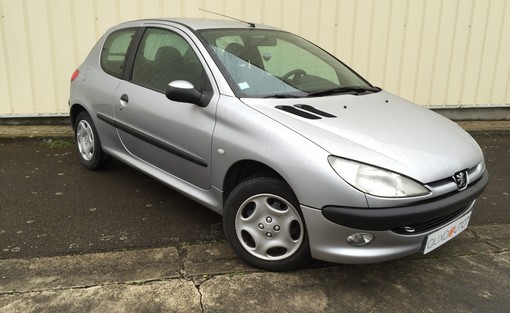 Peugeot 206 1.4 Pack Clim 2000 - vue 3