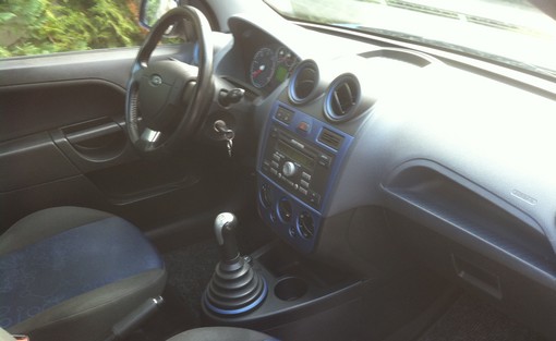 Ford Ford Fiesta 1.4 TDCI 2008 - vue 4
