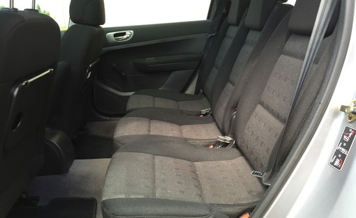 Peugeot 307 SW 2.0 HDI 110 2004 - vue 5