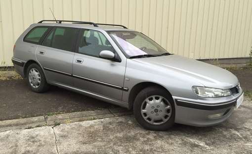 Peugeot 406 2.0 HDI 90 2004 - vue 3