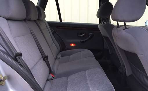 Peugeot 406 2.0 HDI 90 2004 - vue 5