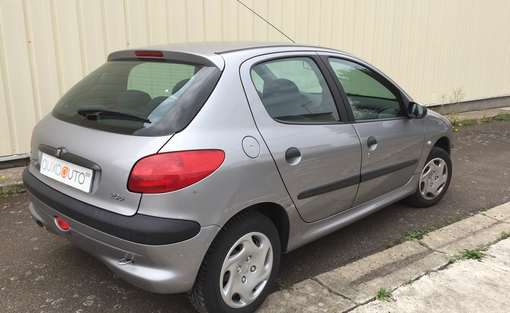 Peugeot 206 1.4 Bva 2001 - vue 2