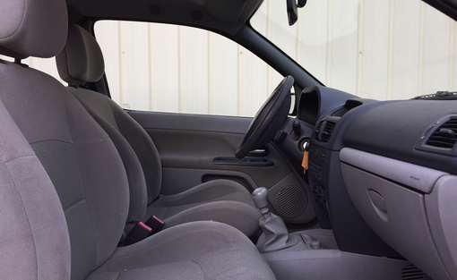 Renault Clio DCI 1.5 65 Ch 2005 - vue 4