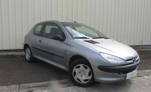 Peugeot 206+ 1.1 2002 - vue 3