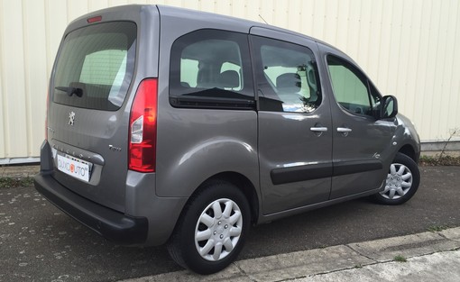 Peugeot Partner Tepee Xline 2010 - vue 2