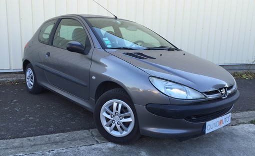 Peugeot 206 1.4 2000 - vue 3