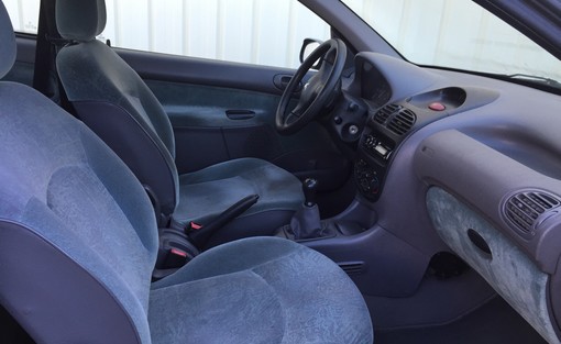 Peugeot 206 1.4 2000 - vue 4
