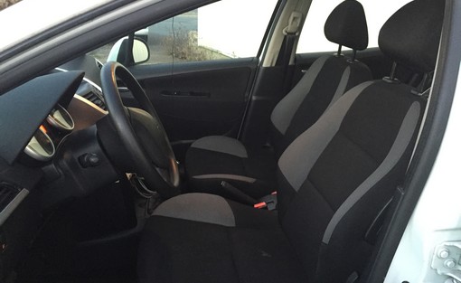 Peugeot 207 SW 1.6 HDI 90 Trendy 2008 - vue 6