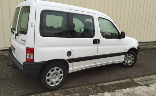 Peugeot Partner 1.6 HDI 75 origin 2010 - vue 2