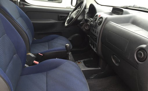 Peugeot Partner 1.6 HDI 75 origin 2010 - vue 5