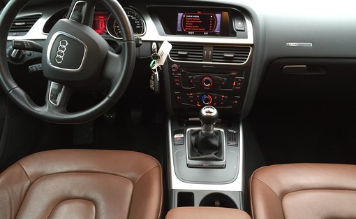 Audi Audi A5 Sportback 2.0 TDI 136 2011 - vue 6