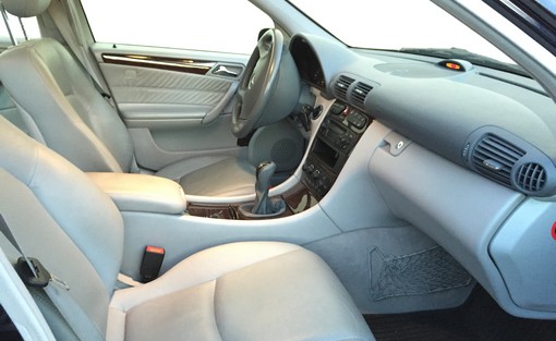 Mercedes-Benz C220 élègance 2003 - vue 4
