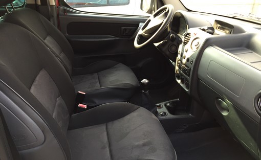 Peugeot Partner 1.6 HDI 75 2007 - vue 4