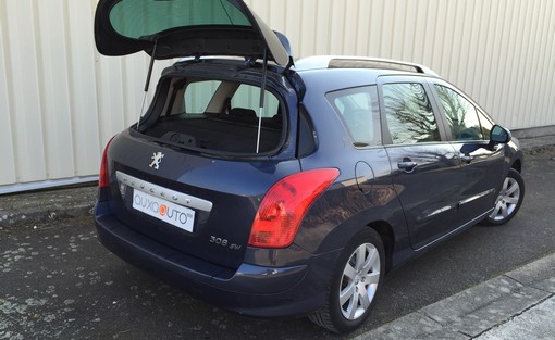 Peugeot 308 SW 1.6 HDI 110 confort 2008 - vue 6
