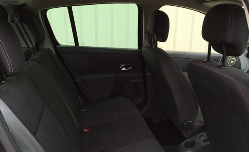 Renault Clio 1.5 DCI 75 2011 - vue 5
