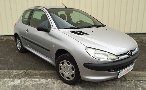 Peugeot 206+ 1.1 2000 - vue 3