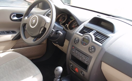 Renault Renault Megane 120ch Expression 2006 - vue 3