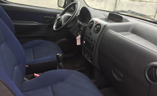 Peugeot Partner 1.6 HDI 75 2007 - vue 5