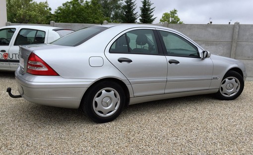 Mercedes-Benz C200 Bva 2001 - vue 2