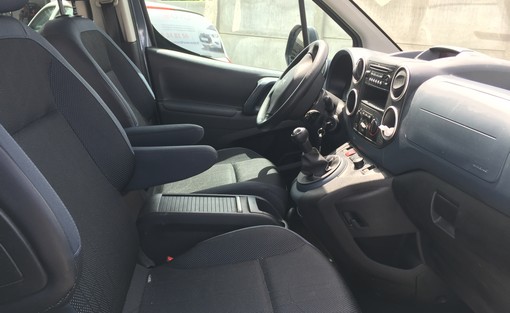 Peugeot Partner 1.6 HDI 75 2008 - vue 4
