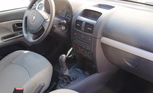 Renault Renault Clio 1.5 DCI Authentique 2007 - vue 3