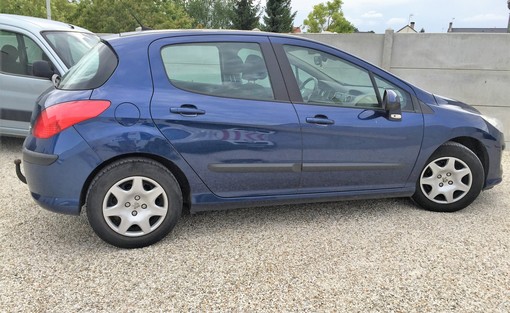 Peugeot 308 1.6 HDI 90 2008 - vue 2