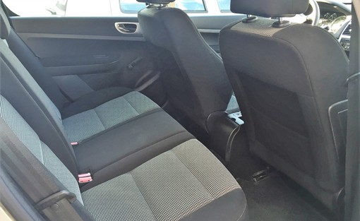 Peugeot 307 1.4 90 Ch 2005 - vue 6